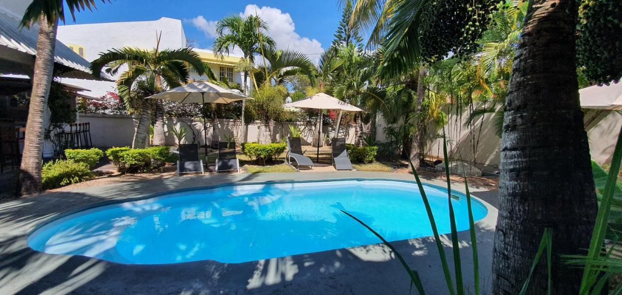 Explora Prestige Bed & Breakfast Blue Bay Exterior photo
